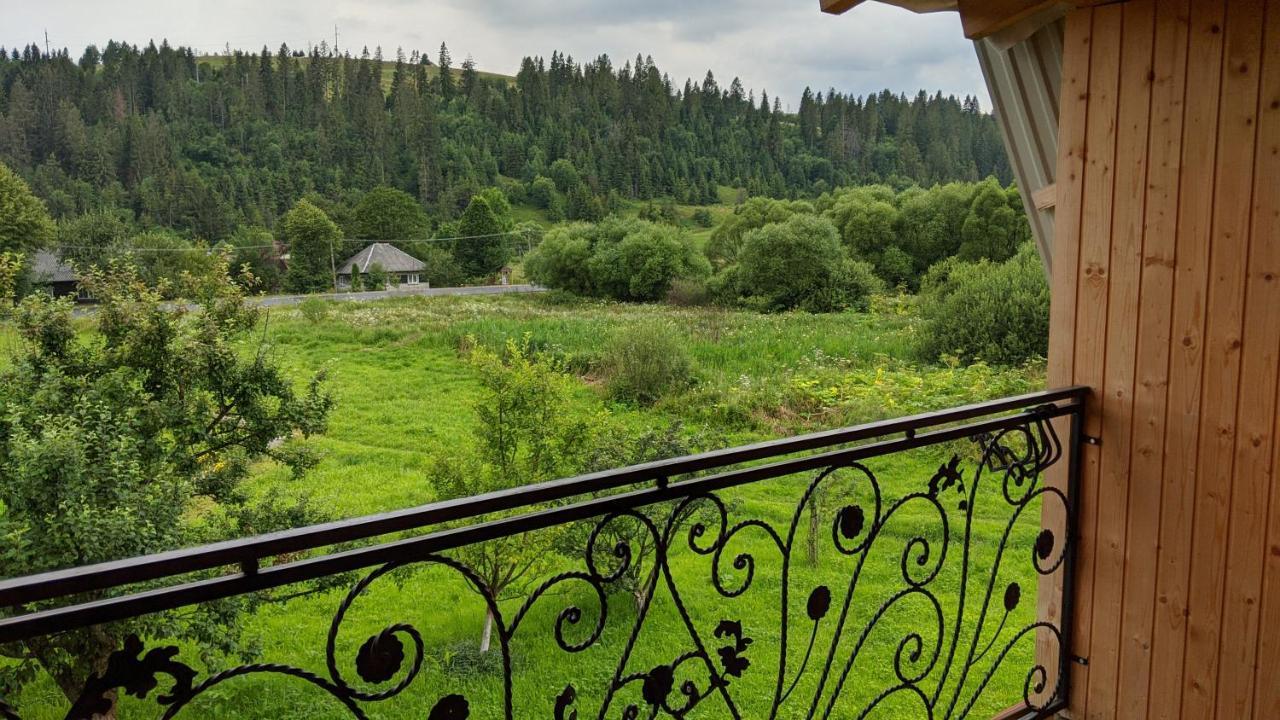 Gostynna Rodyna Hotel Izky Eksteriør billede